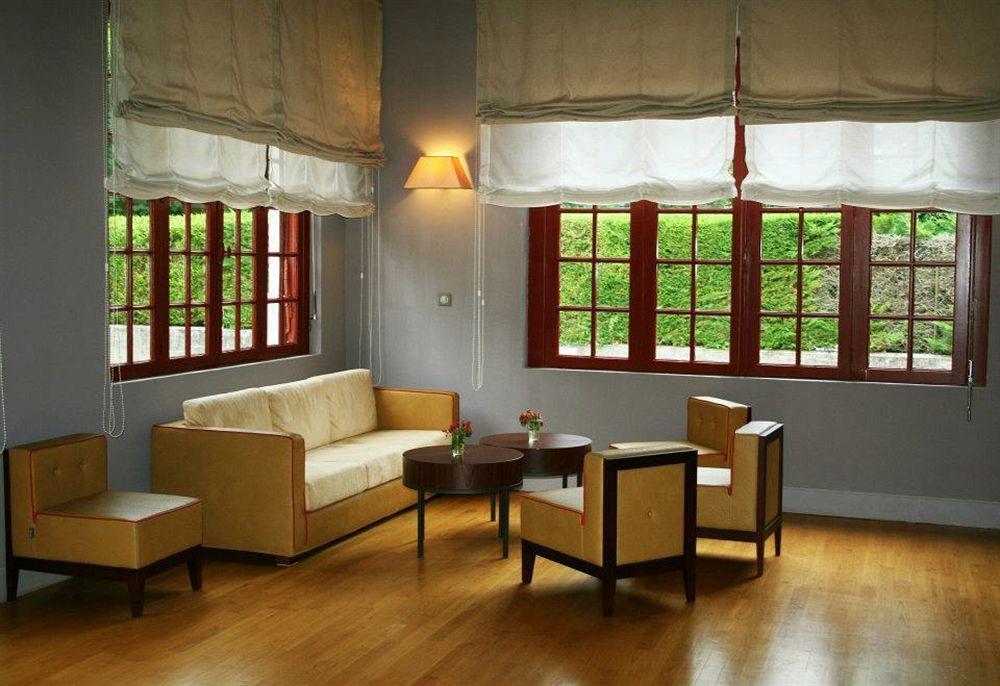Clarion Suites Corneille Luchon Bagnères-de-Luchon Exteriör bild