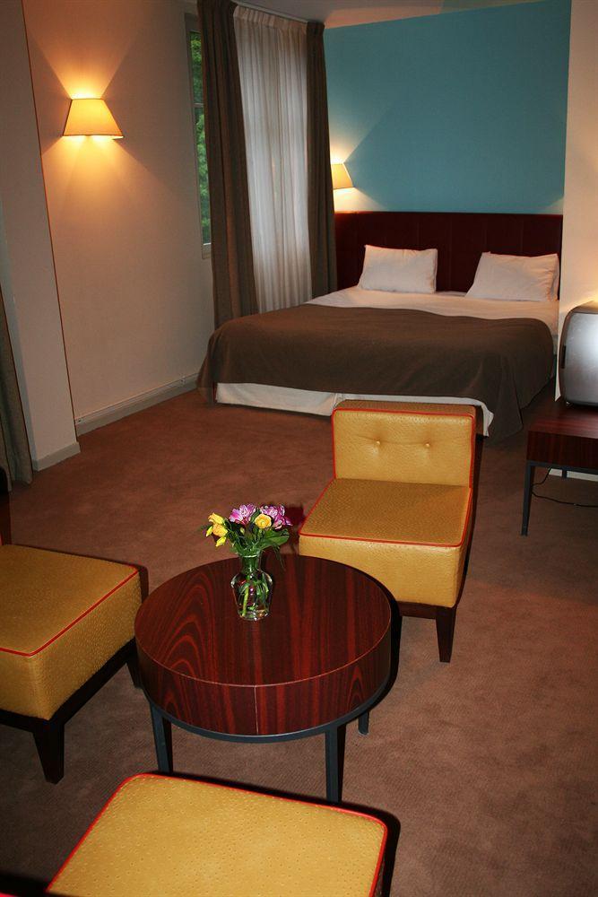 Clarion Suites Corneille Luchon Bagnères-de-Luchon Exteriör bild